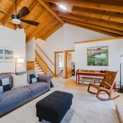 Idyllic Stowe Home and pvt Suite