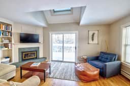 Green Mountain Getaway on Main