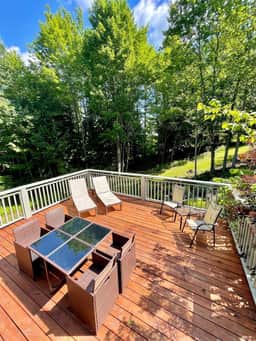 Updated and Spacious 3BR +loft
