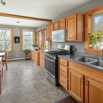Private 3-Bedroom Home in Perfect Location!