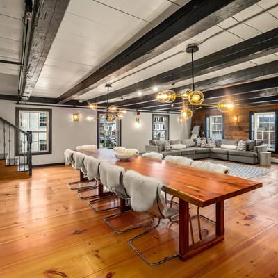 Penthouse on Main in Stowe!