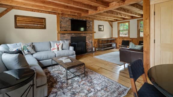 4BR Vermont Cabin w/ Fireplace, A/C, & Grill