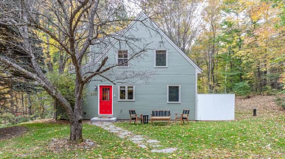4BR Vermont Cabin w/ Fireplace, A/C, & Grill