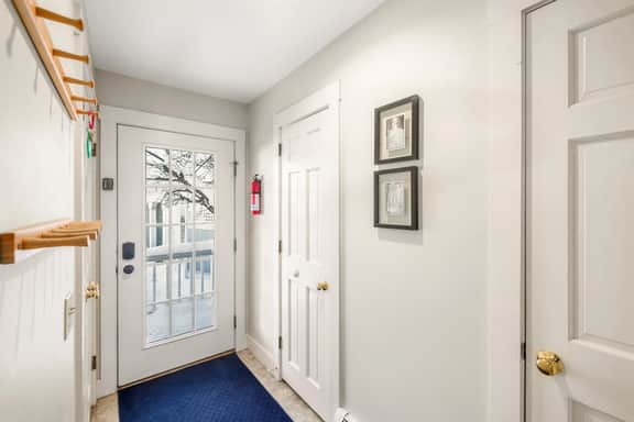 Green Mountain Getaway on Main