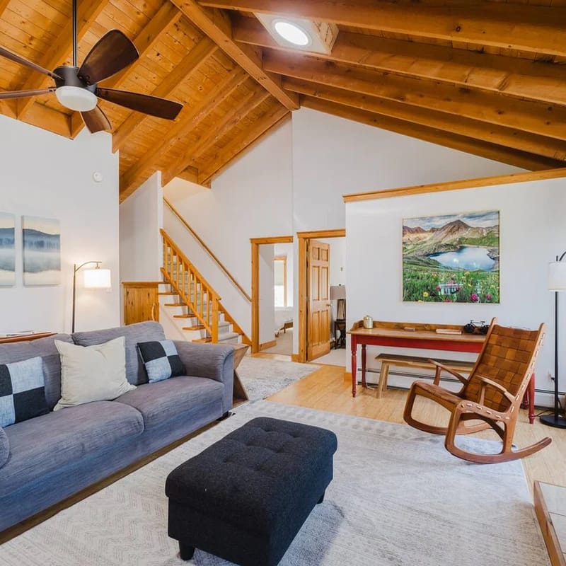 Idyllic Stowe Home and pvt Suite